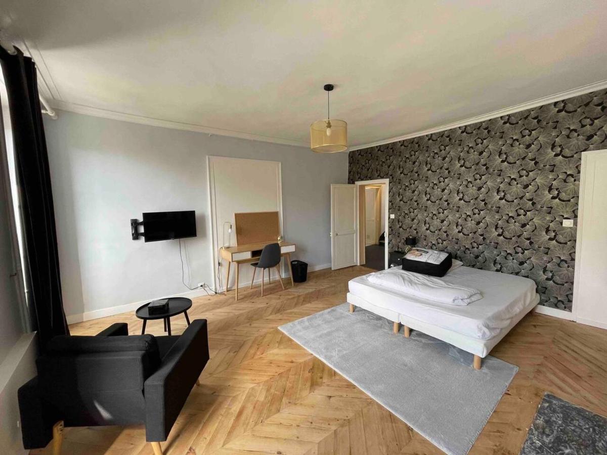 Logement Centre Ville 1 A 4 Chambres Alençon Εξωτερικό φωτογραφία